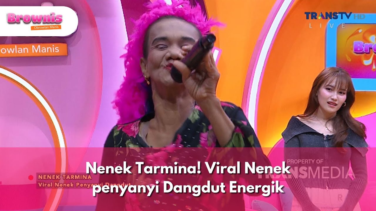 “Viral! Video Nenek Tukang Sayur Nyanyi Dangdut di Pasar Sambil Joget, Diundang ke Panggung Televisi Nasional”